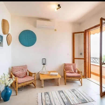 La Casa Sulla Scogliera شقة أكيارولي
